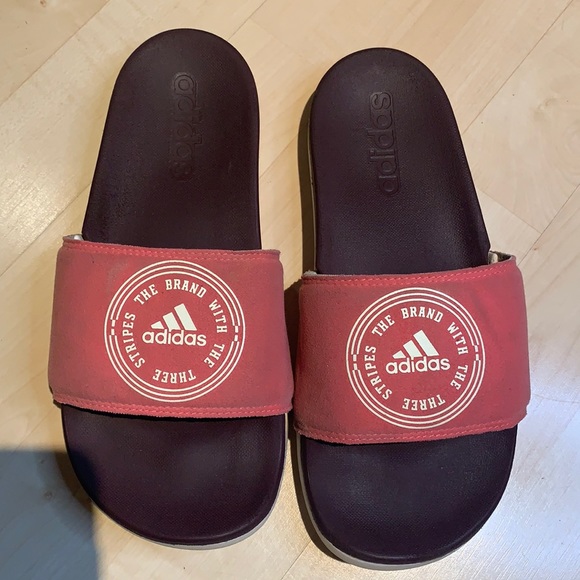 Shoes - Adidas slides